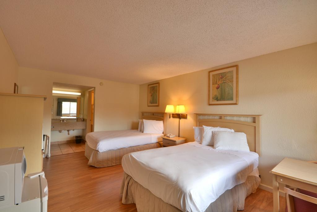 Country Hearth Inn- Kissimmee Eksteriør billede