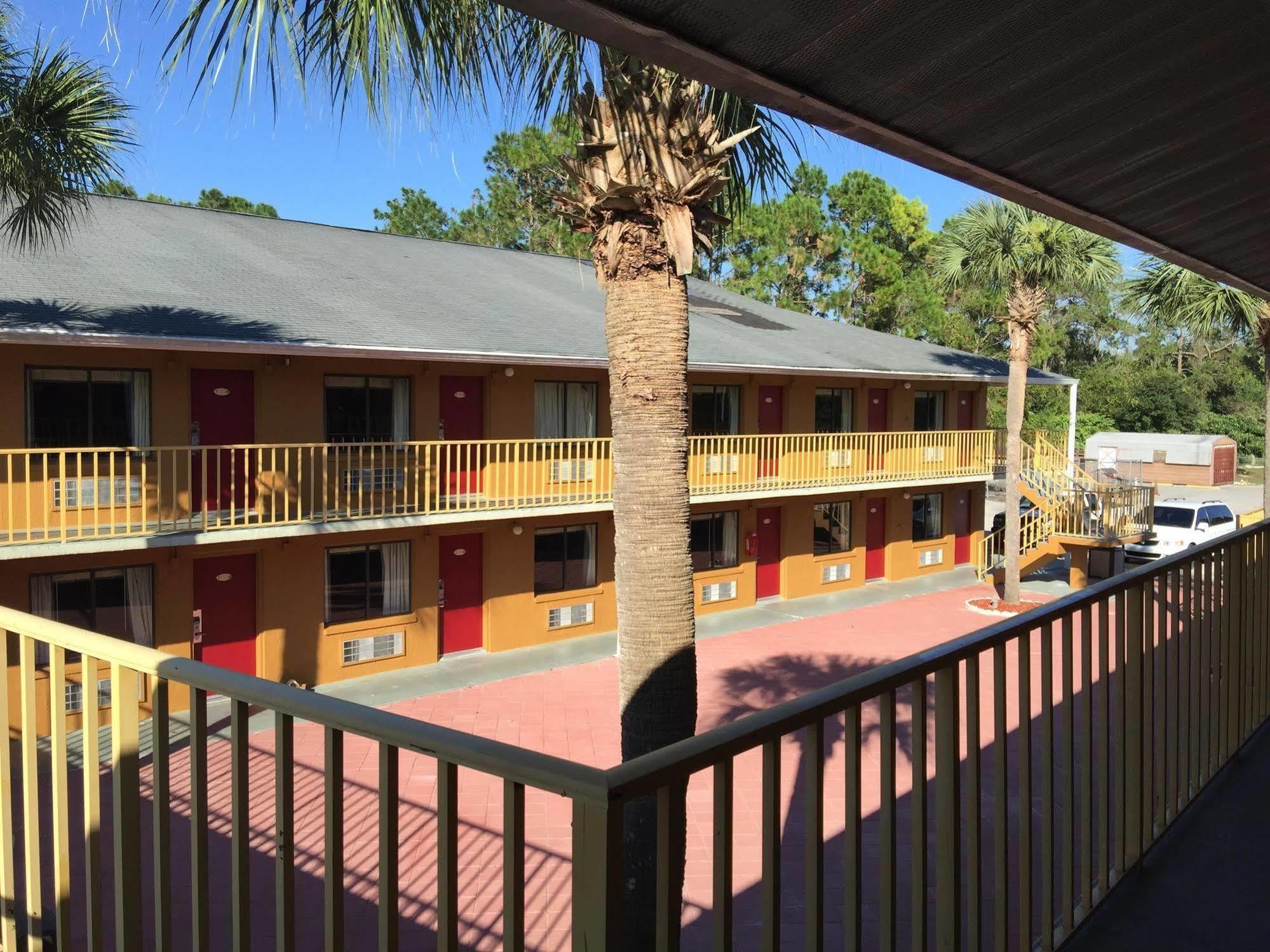 Country Hearth Inn- Kissimmee Eksteriør billede