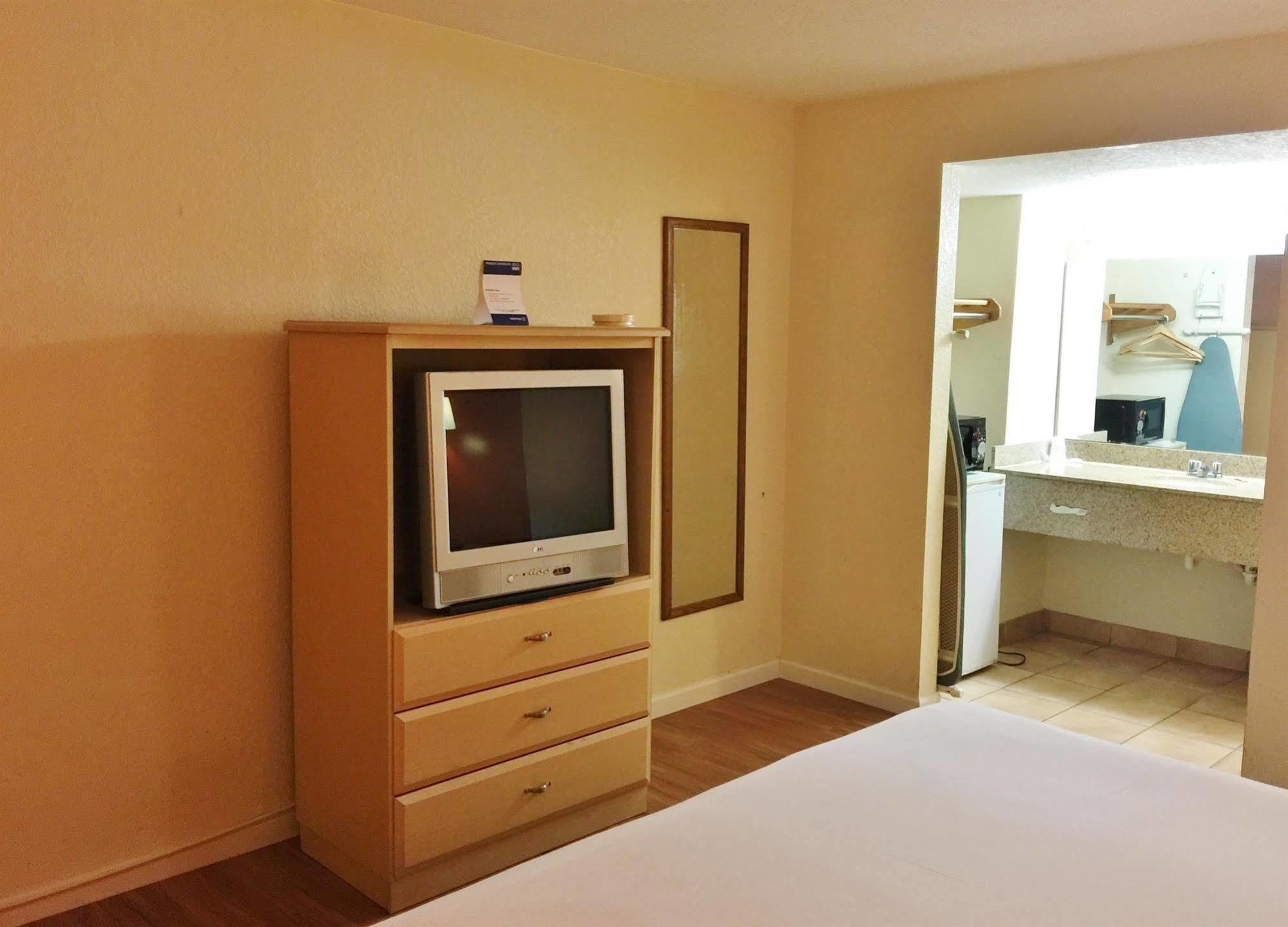 Country Hearth Inn- Kissimmee Eksteriør billede