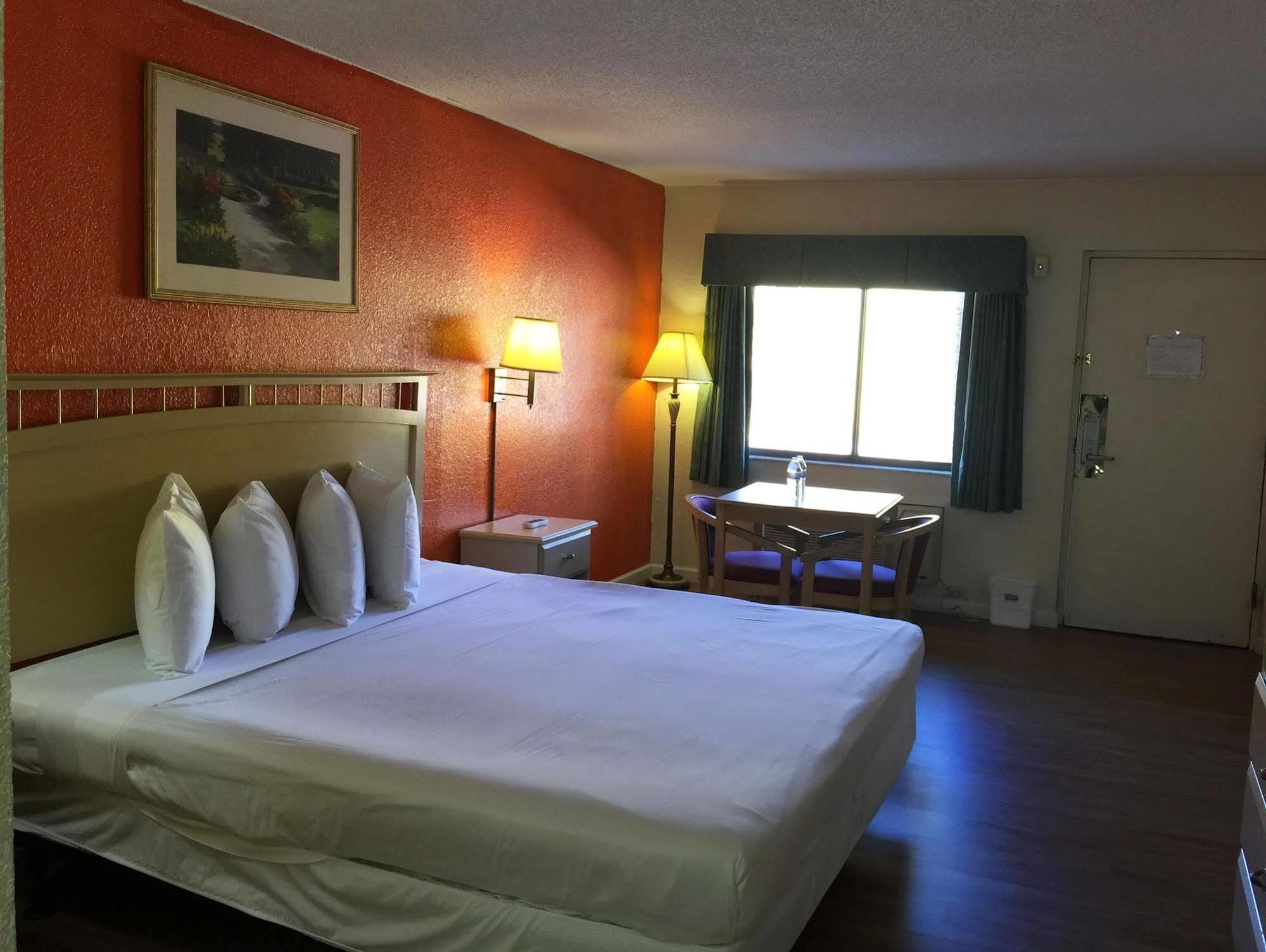 Country Hearth Inn- Kissimmee Eksteriør billede
