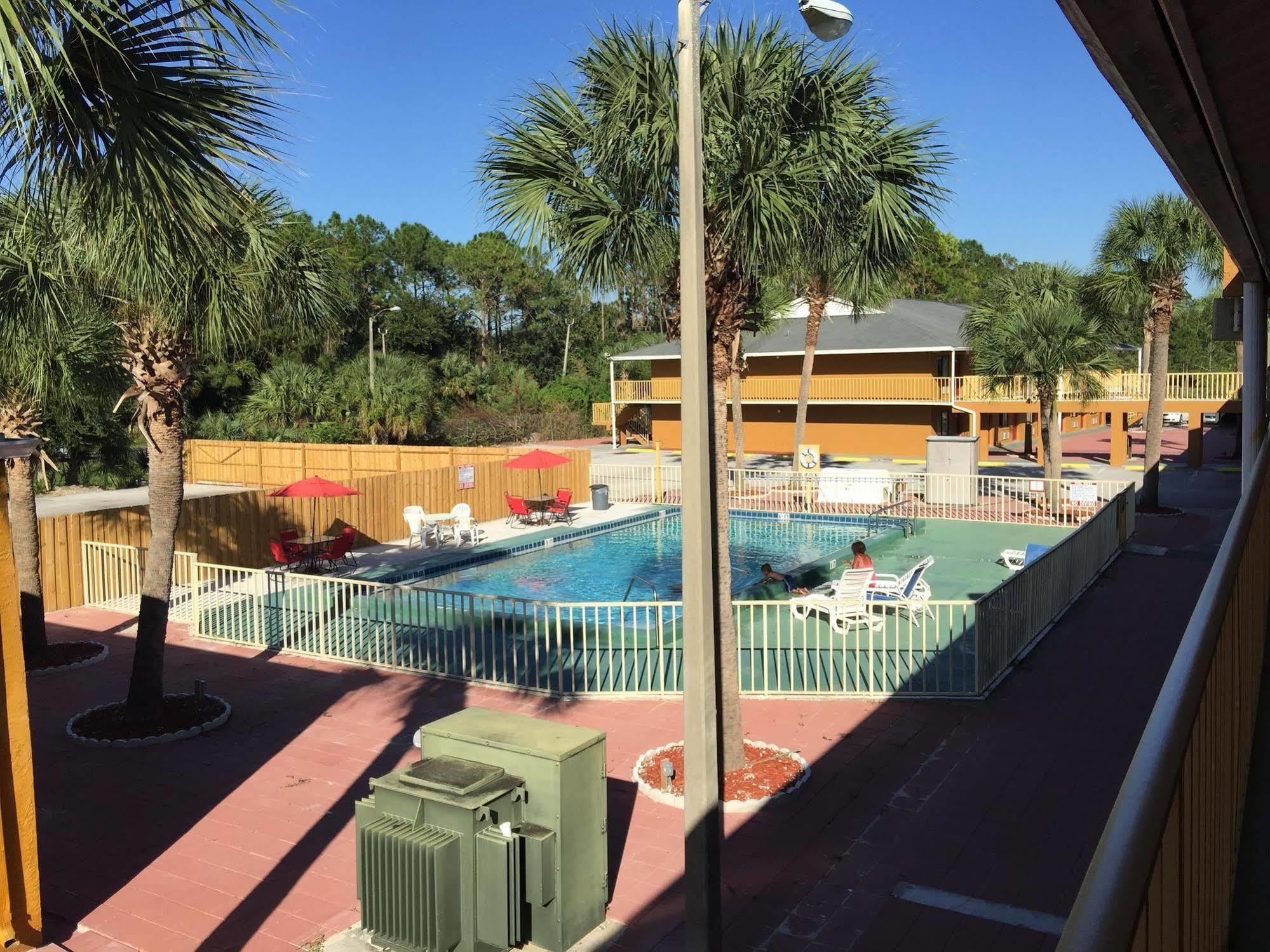 Country Hearth Inn- Kissimmee Eksteriør billede
