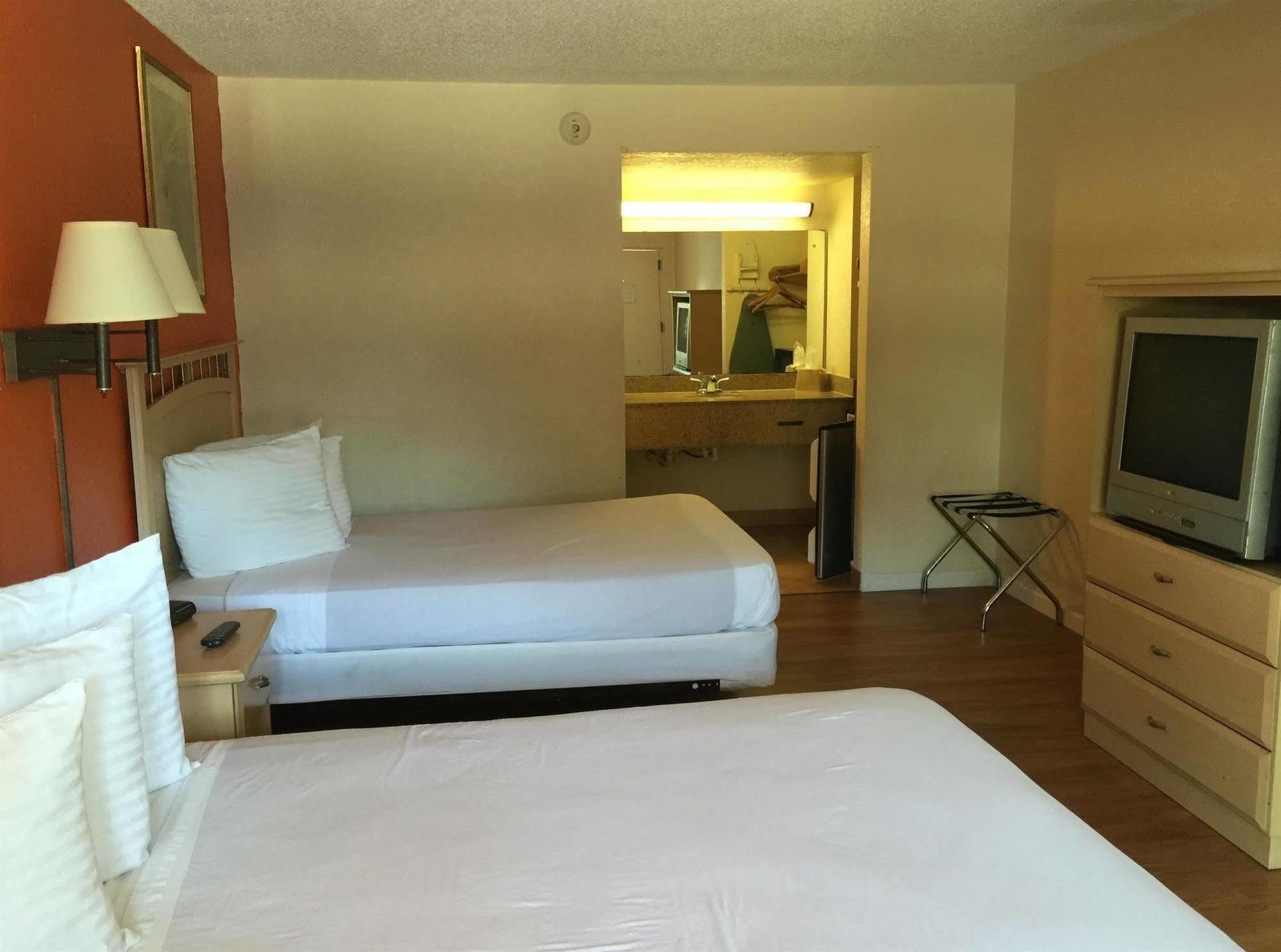 Country Hearth Inn- Kissimmee Eksteriør billede