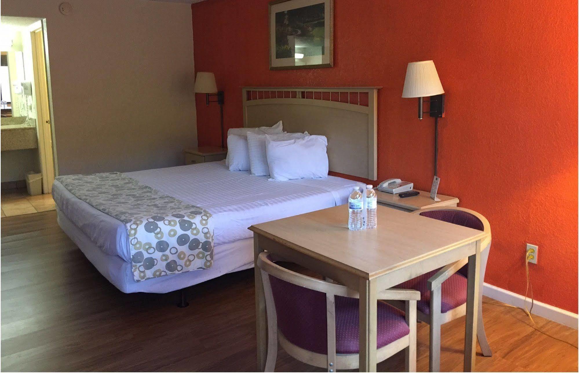 Country Hearth Inn- Kissimmee Eksteriør billede