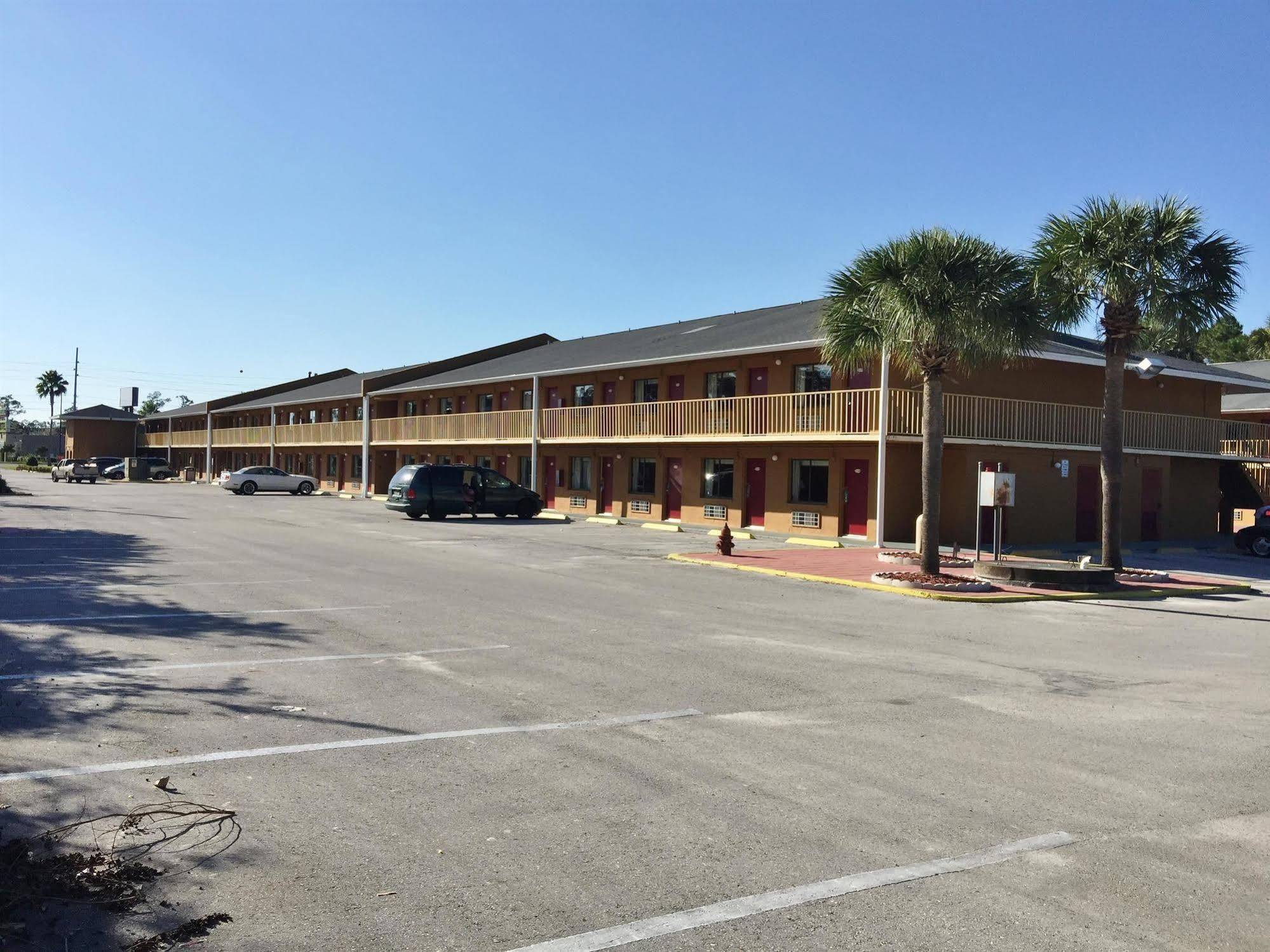 Country Hearth Inn- Kissimmee Eksteriør billede