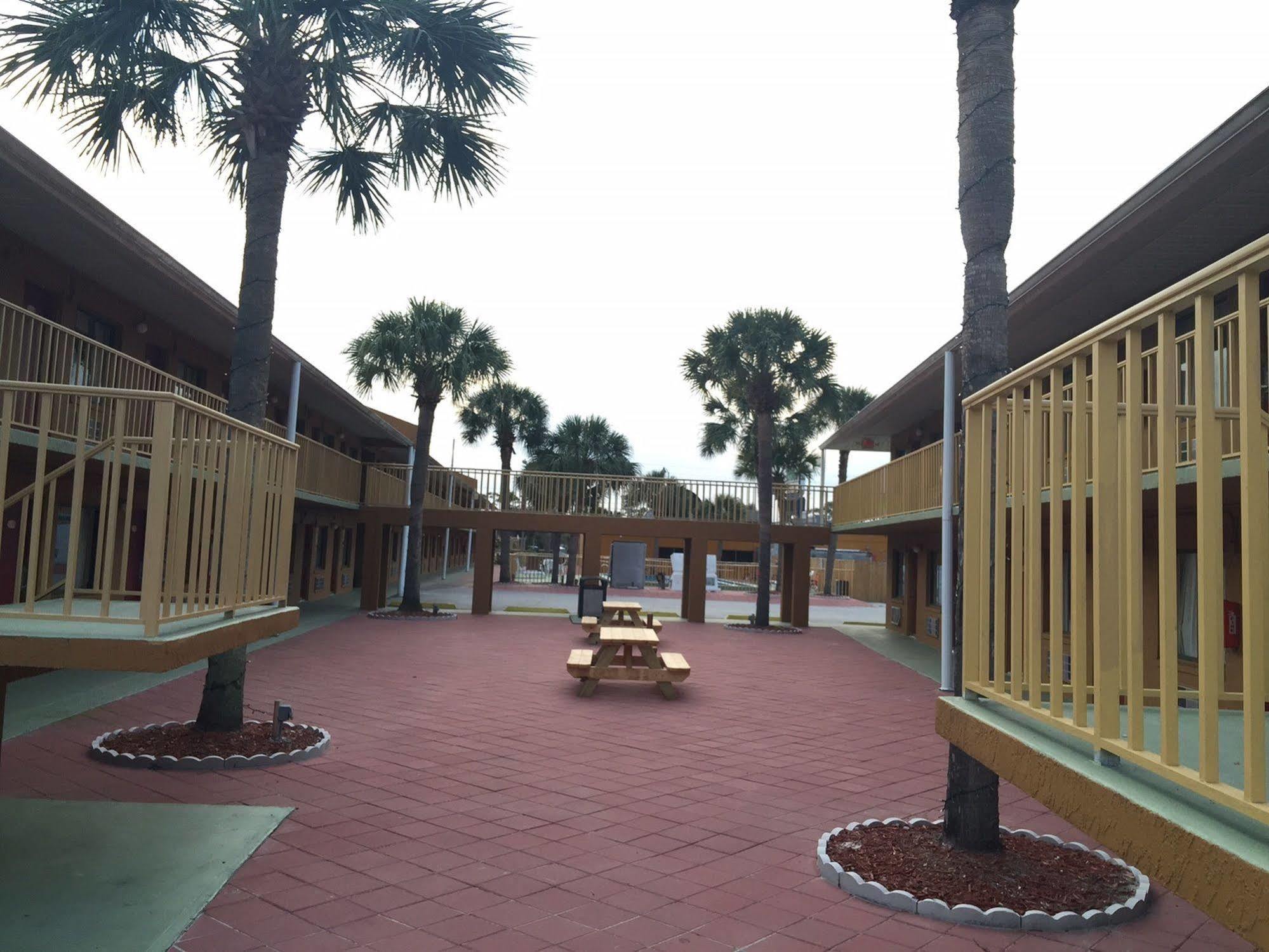 Country Hearth Inn- Kissimmee Eksteriør billede